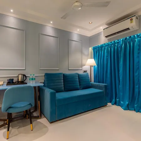 Home2 Residency, Airport Hotel 3*