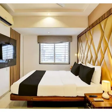 Park Palace Hotel 2*