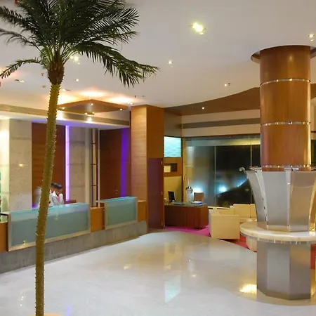 Peninsula Grand Hotel Mumbai