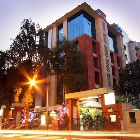 Nestor Hotel, 4*