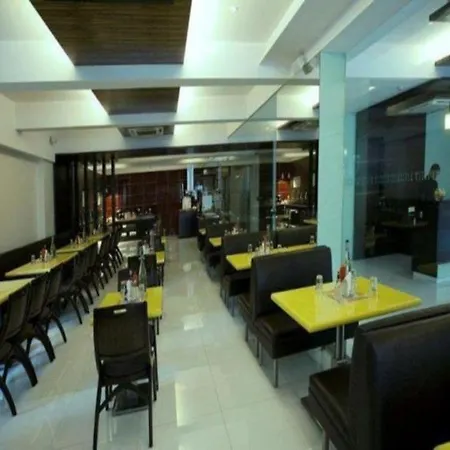 Nestor Hotel, Hotel 4*