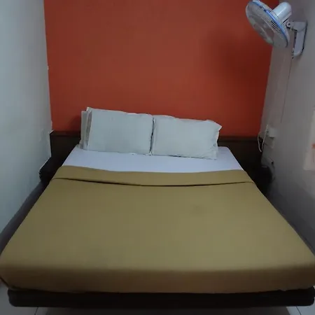 Hill View Hotel Mumbai