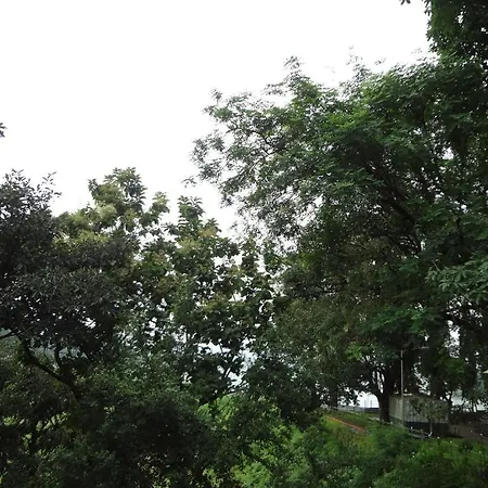 Hill View Hotel Mumbai
