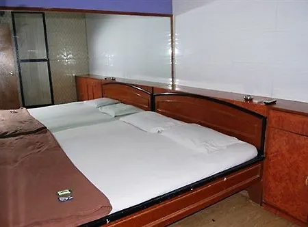 Apartment Shahana & *