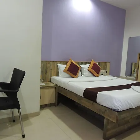 Fabhotel Galaxy