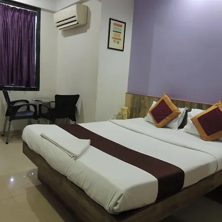 Fabhotel Galaxy 3*