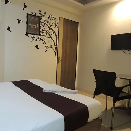 Hotel Fabhotel Galaxy Mumbai