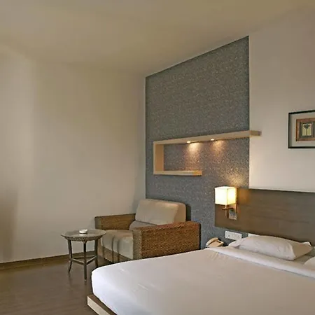 Hotel Satkar Residency 4*