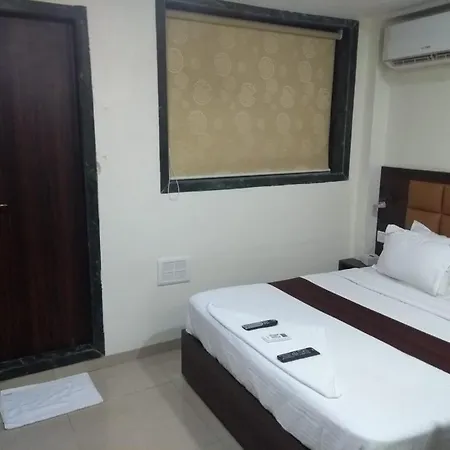 Fabhotel Galaxy 3* Mumbai