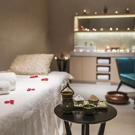 Taj Santacruz Hotel 5*