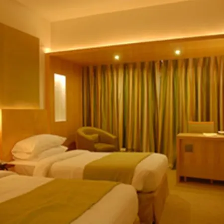 Peninsula Grand Hotel