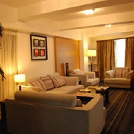 Peninsula Grand