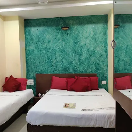 Hotel Golden Sagar - Kurla Mumbai