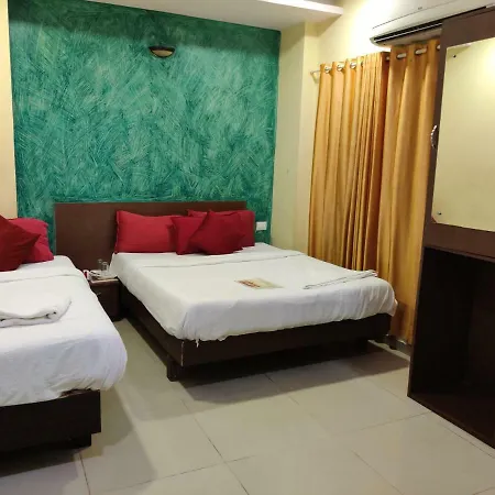 Golden Sagar - Kurla Hotel