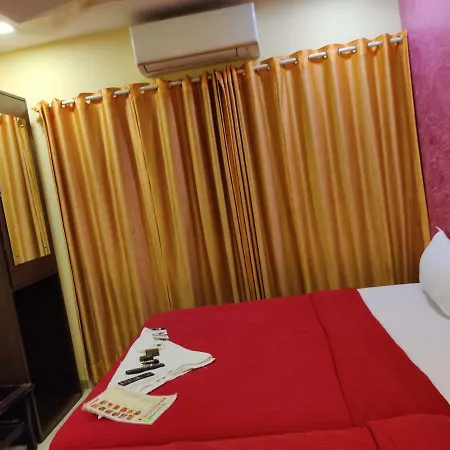 Golden Sagar - Kurla Hotel