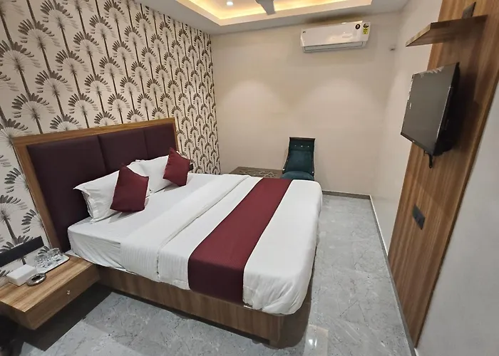 Hotel Golden Tree