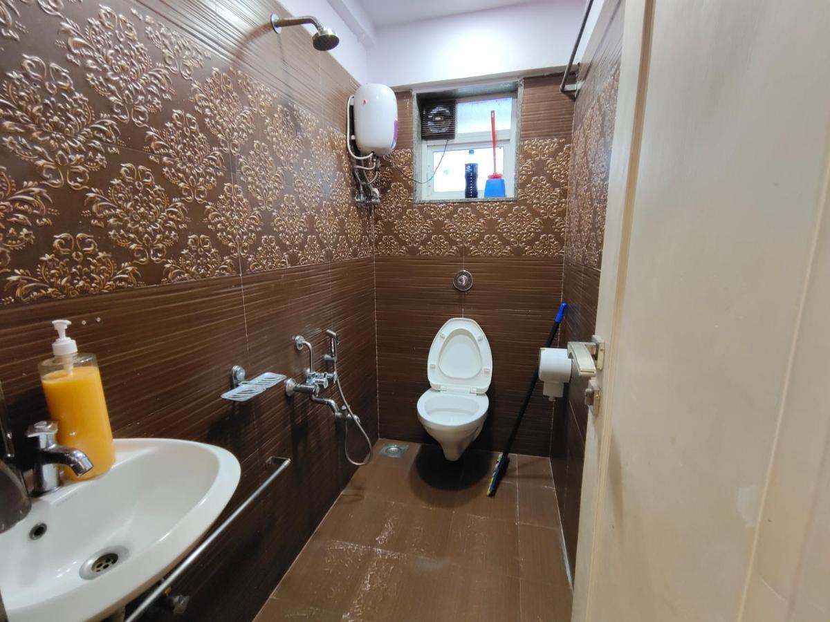 Apartment Osi Bandra West