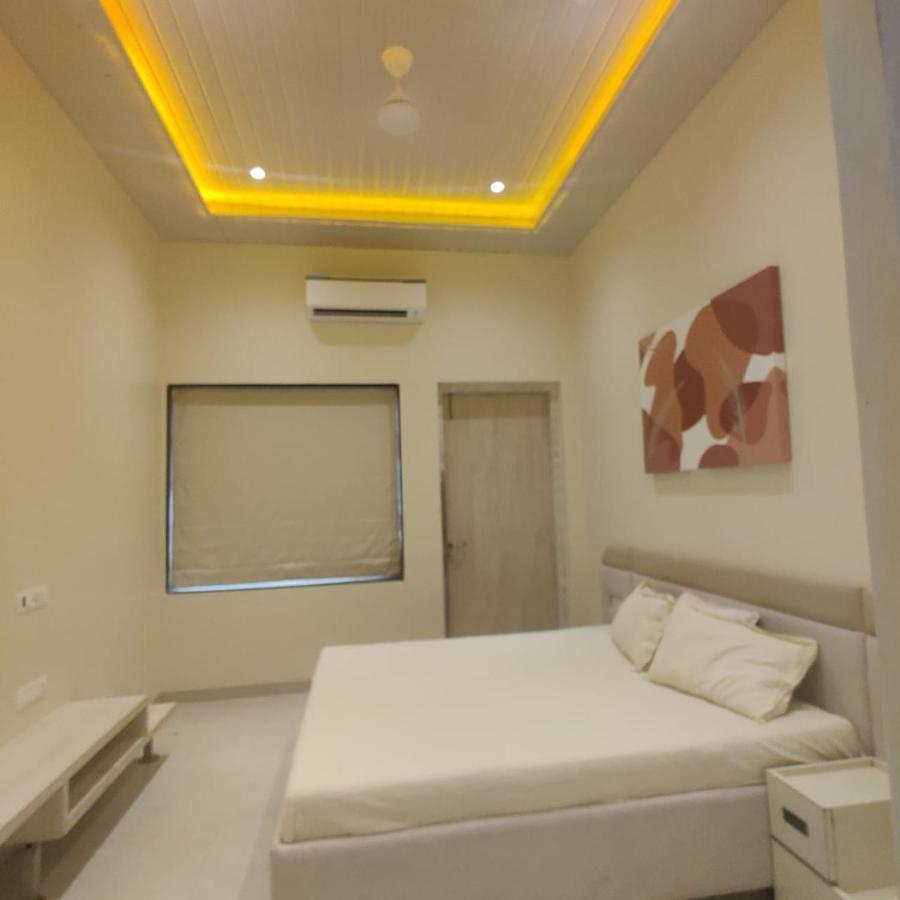 Lazy Moose Villas Mumbai