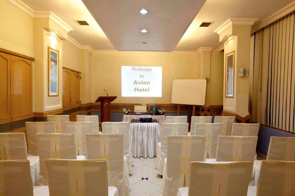 Avion Hotel 3*