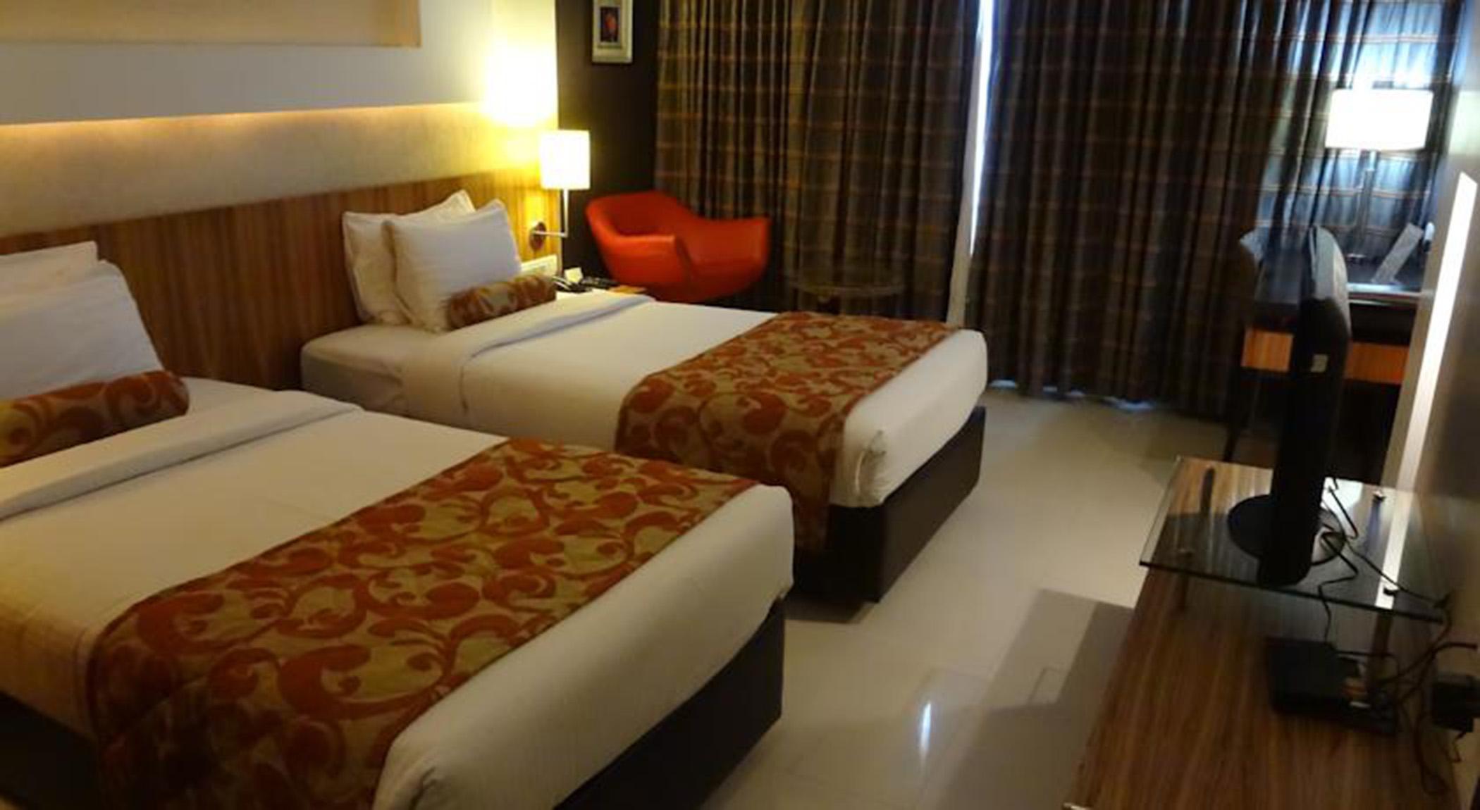 Satkar Residency Hotel 4*