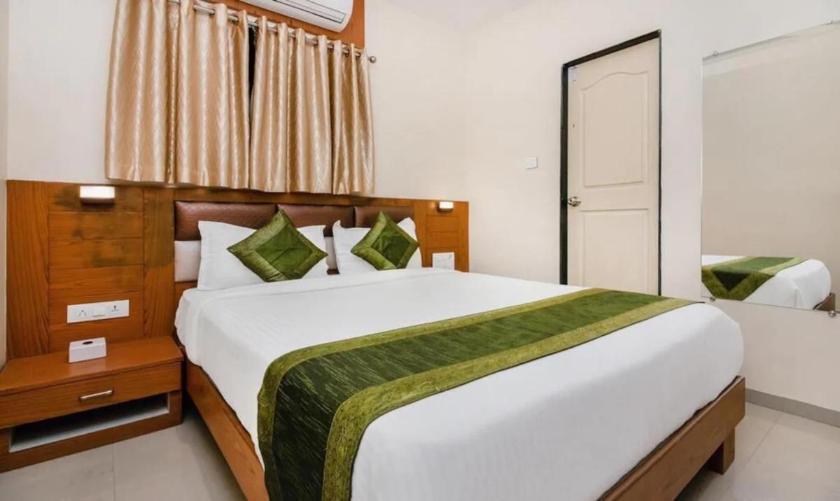 Volga Plaza Hotel 2*