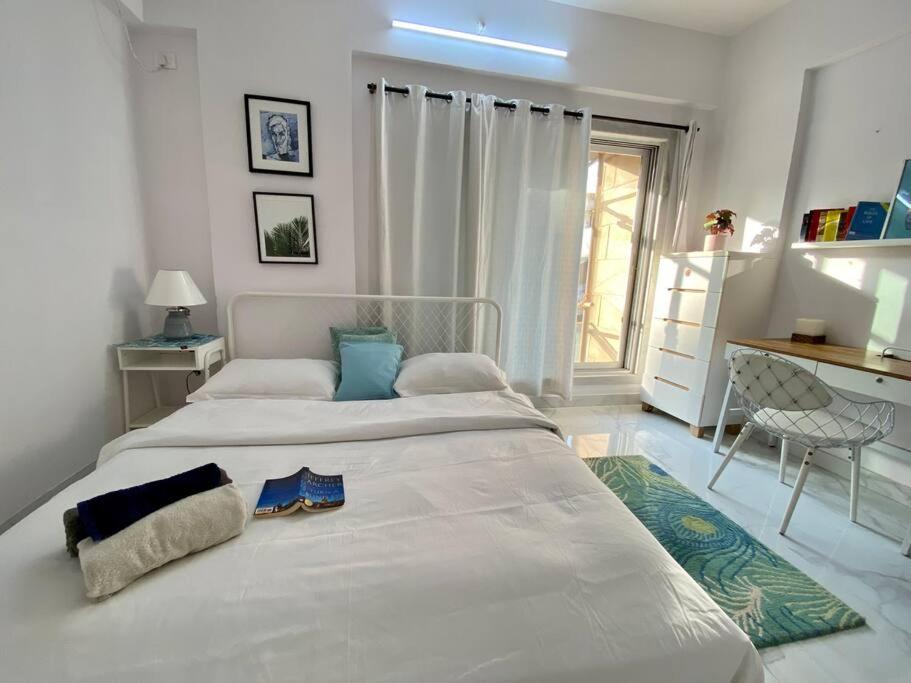 Angel Views 201, Chapel Road, Bandra West By Connekt Homes Apartamento *