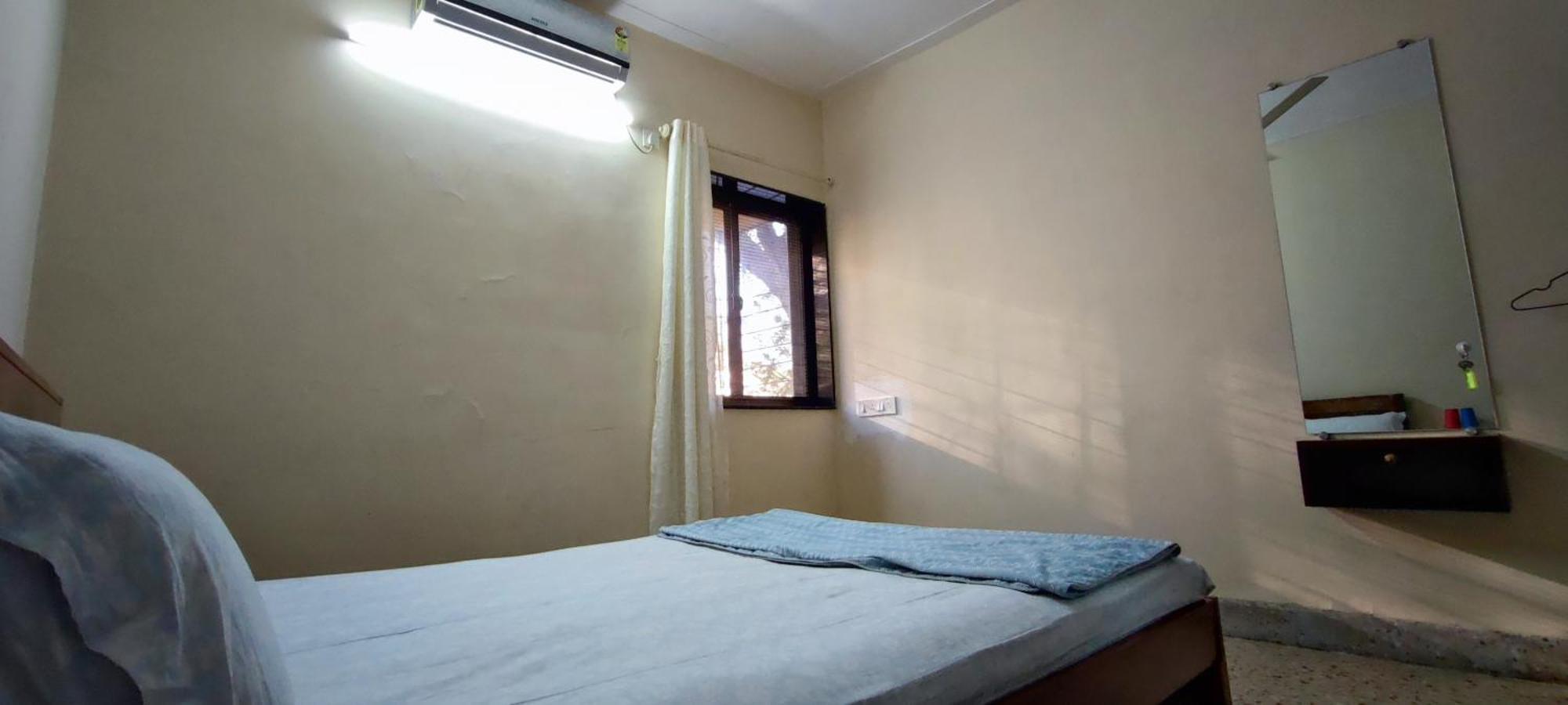 Hk Nest - Cozy Near Silver Juhu * Mumbai