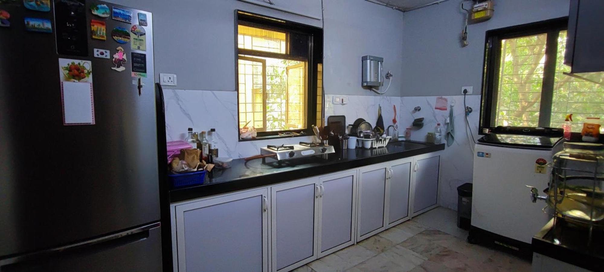 Homestay Hk Nest - Cozy Near Silver Juhu Mumbai