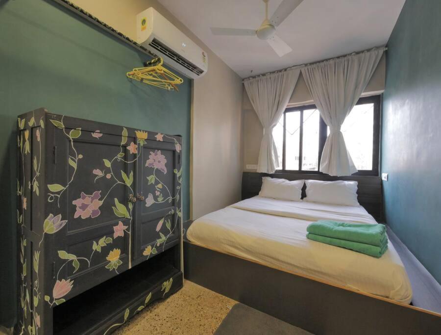 Apartment Queenie - Bandra West *