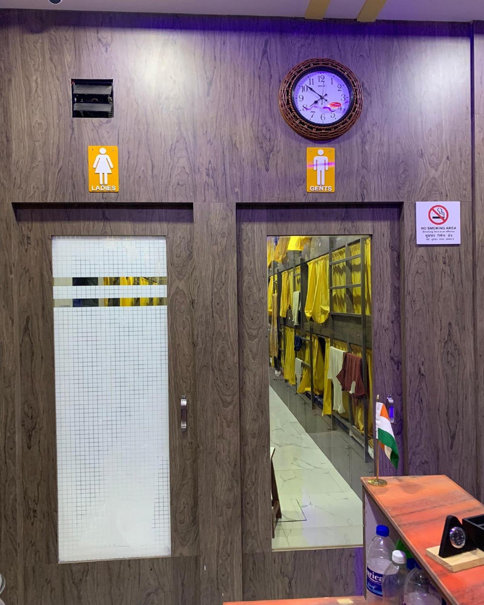 Neenava Asalpha Hostel *