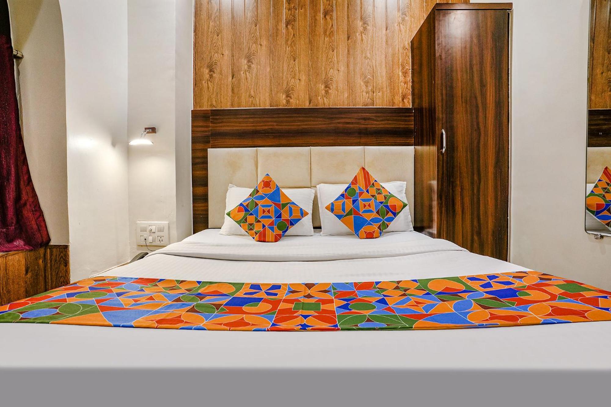 Fabexpress Abad - 700m From Gateway Of India Bombaim