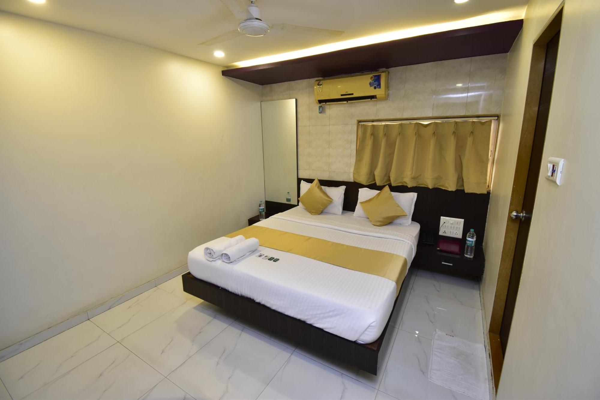 Hotel Bkc Palace - Jio World Convention Center And Us Visa Center హోటల్ బి కే సి ప్యాలెస్ ఇన్ 2*