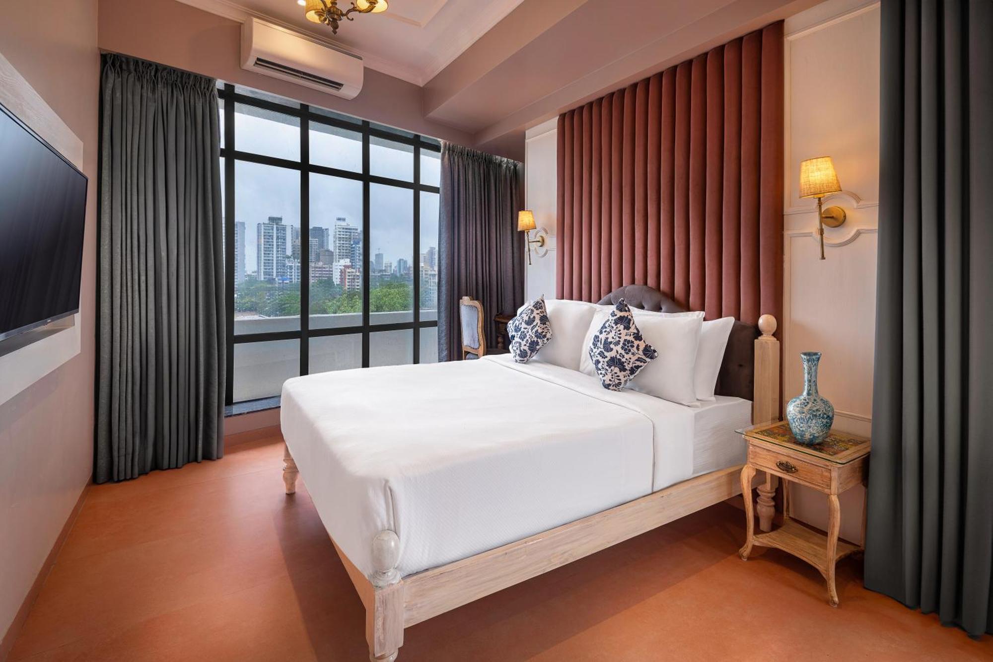 Hotel Arnna-goregaon 4*
