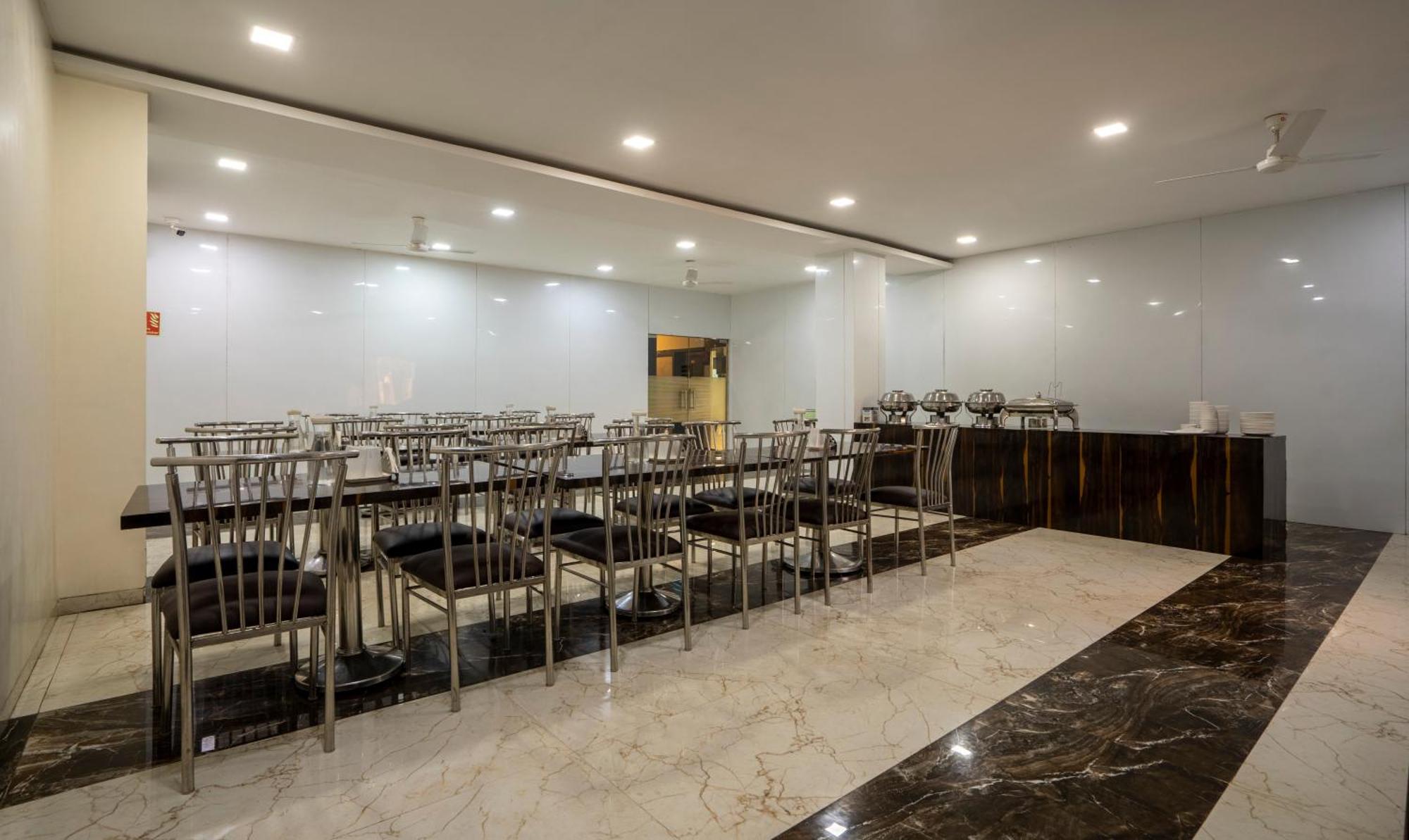 Treebo Zaid International Powai Hotel 3*