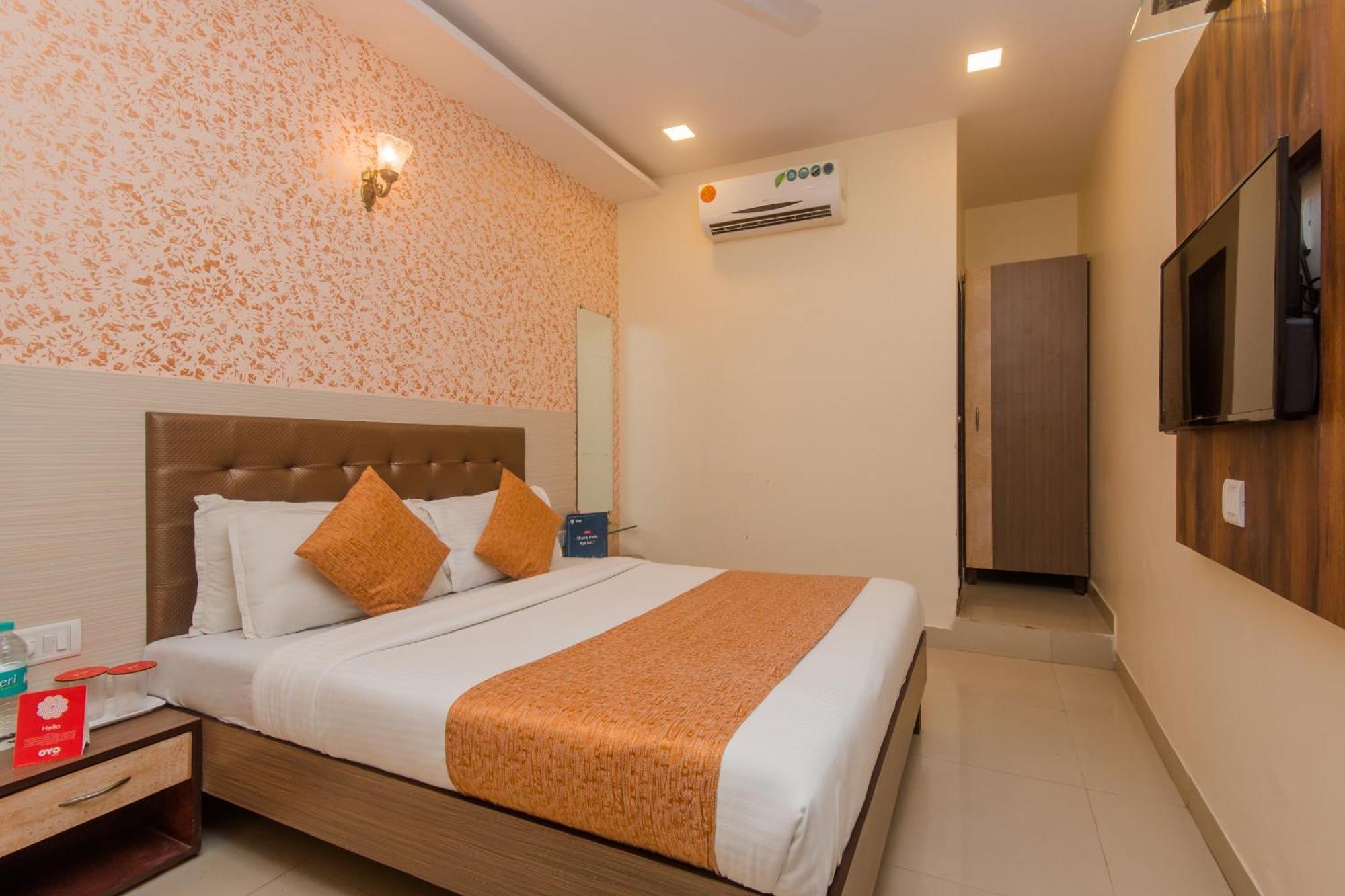 Hotel O Golden Nest Near Chhatrapati Shivaji International Airport Bombaim