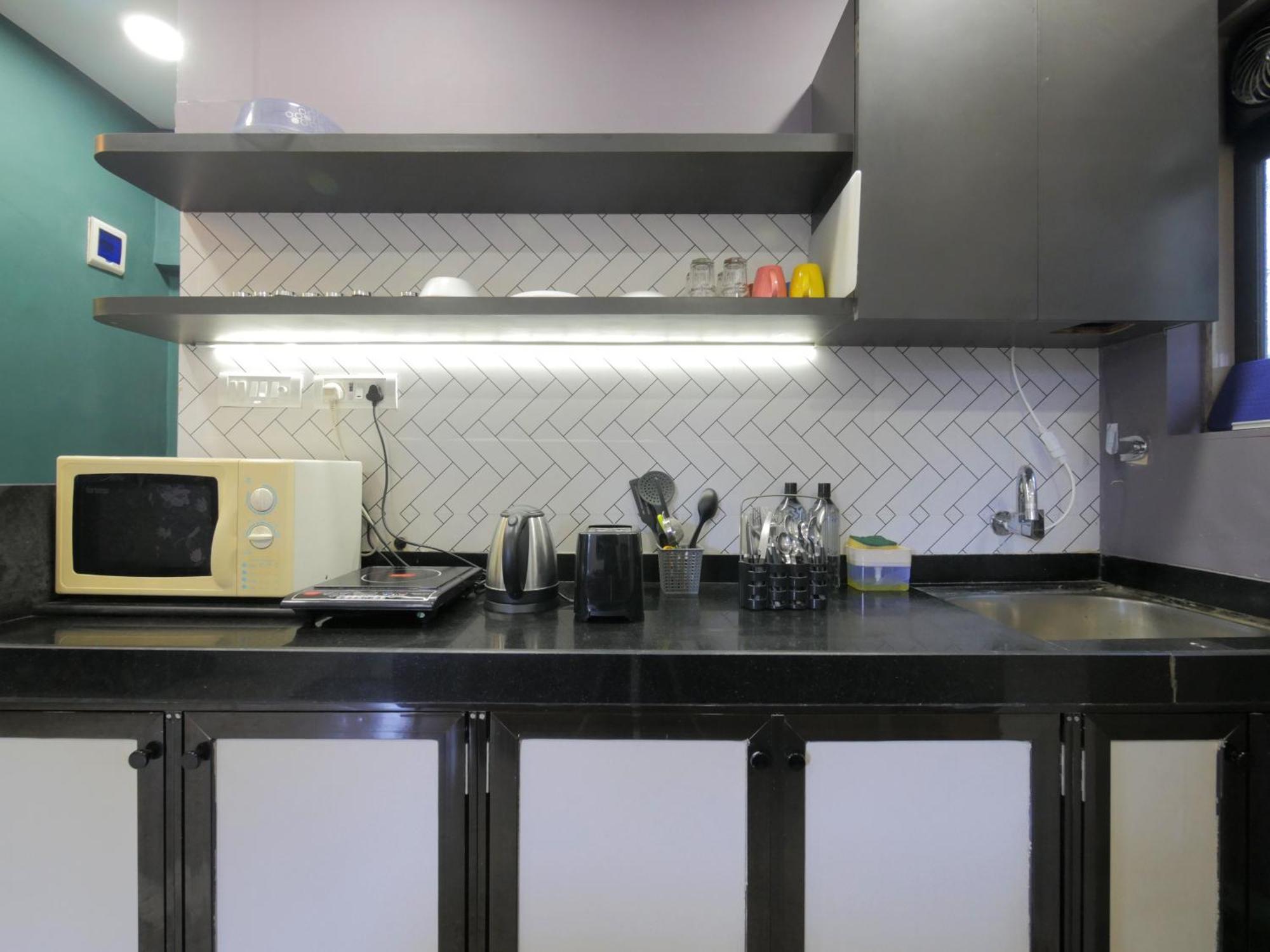 Apartment Queenie - Bandra West