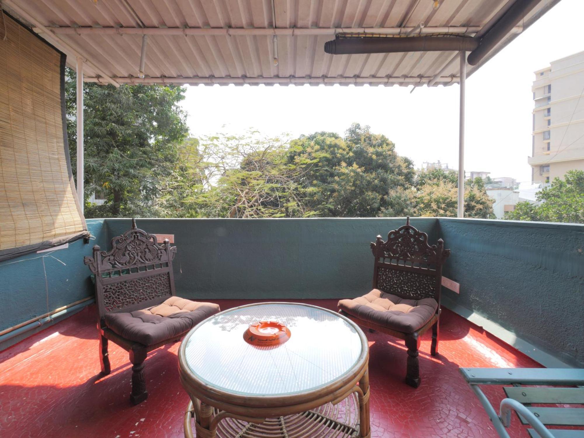 Apartment Queenie - Bandra West