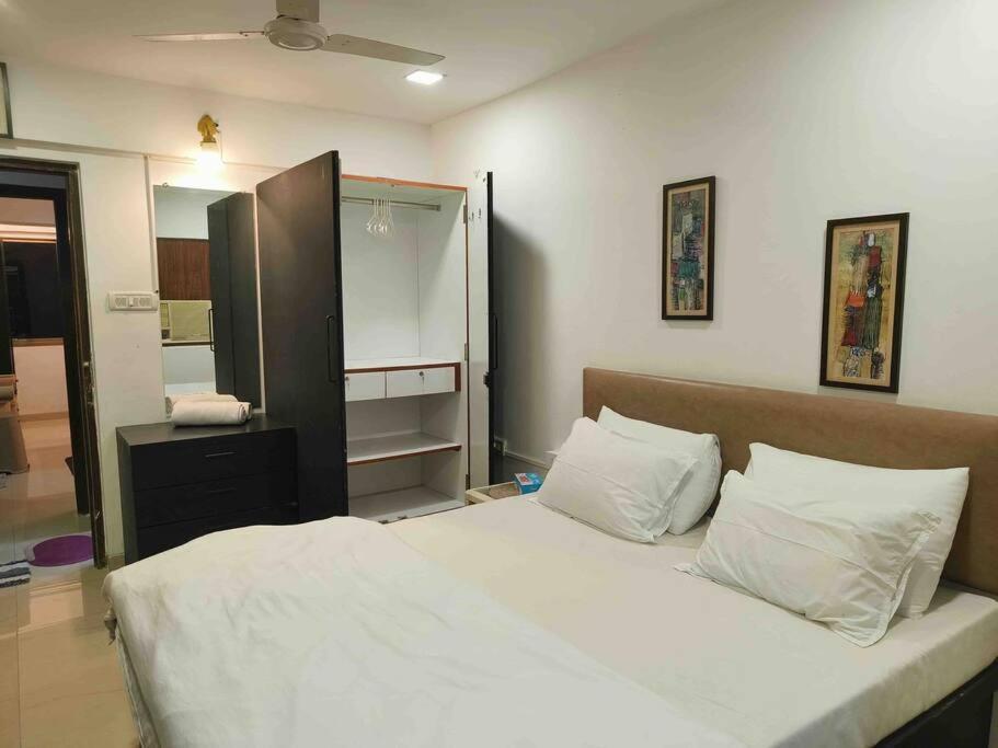 Bandra - Spacious 2 Bhk- Close To Bkc. *
