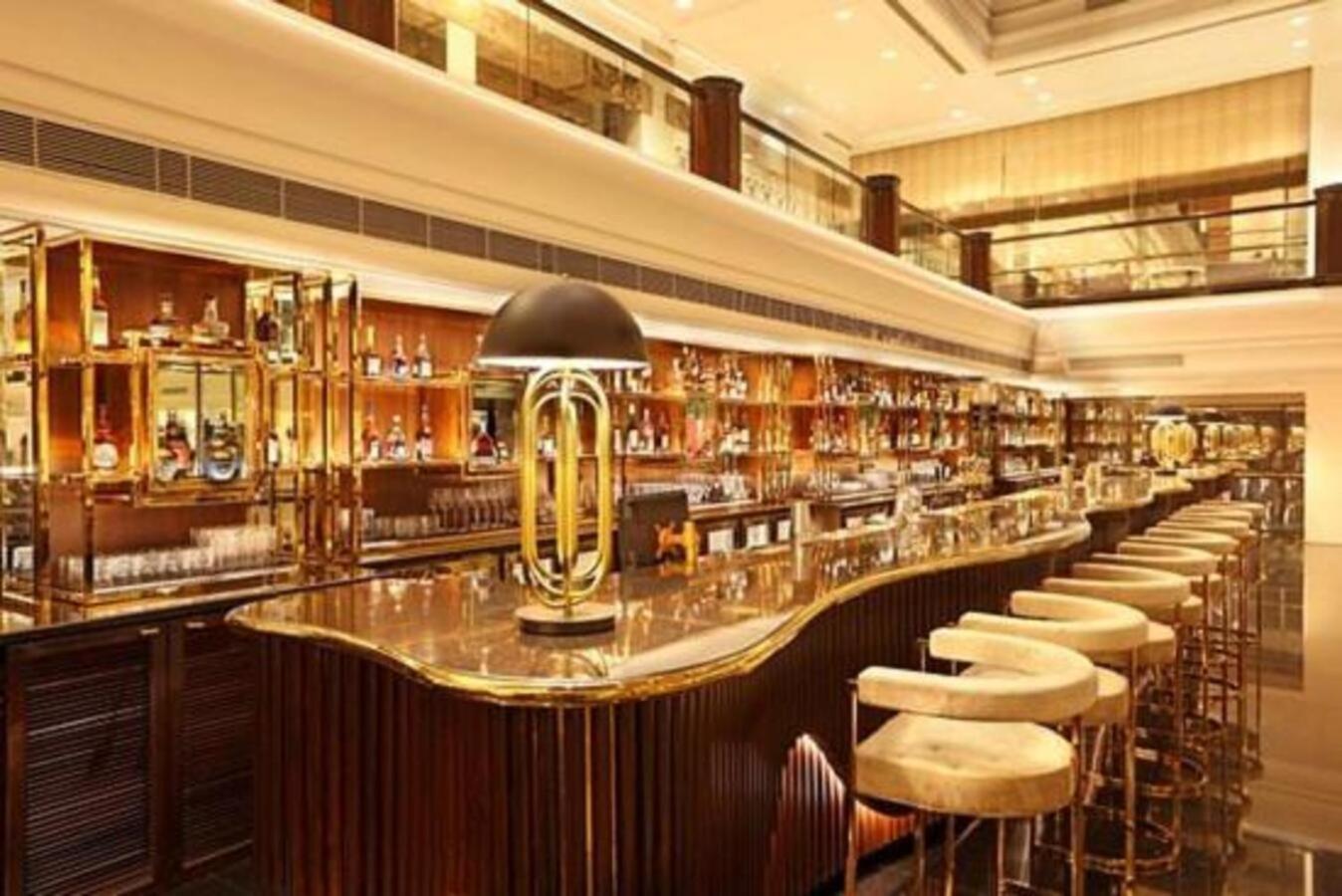 Taj Lands End 5*