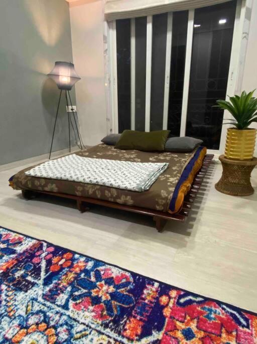 Apartment Keshav Kunj: A Luxurious Urban *