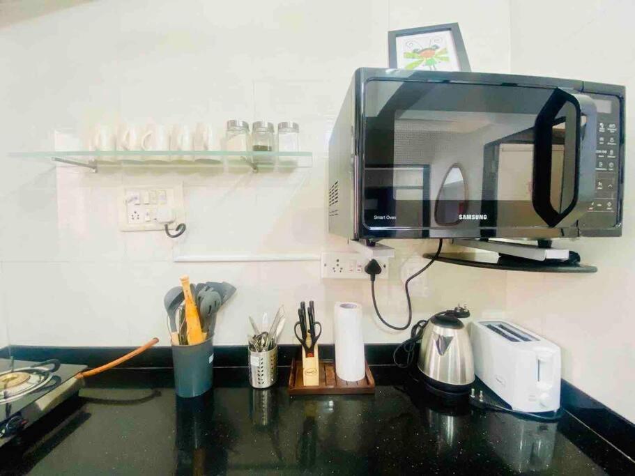 Saba 201 Charming 3 Bedrooms 2 Bathrooms In Bandra West With Balcony By Connekt Homes Apartment