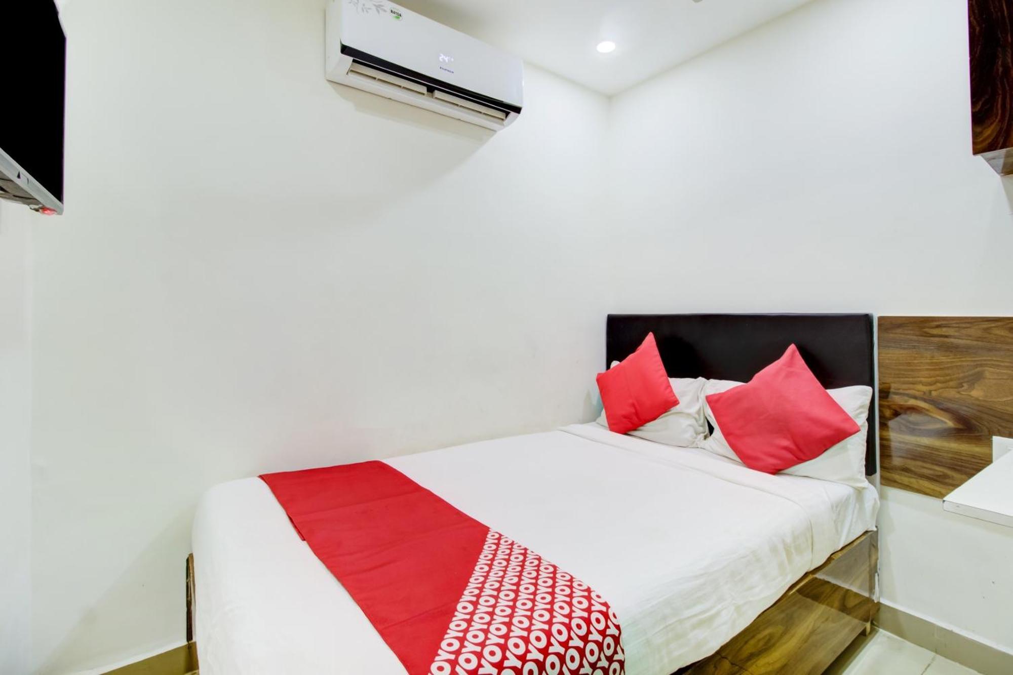 O Tanvi Hotel *