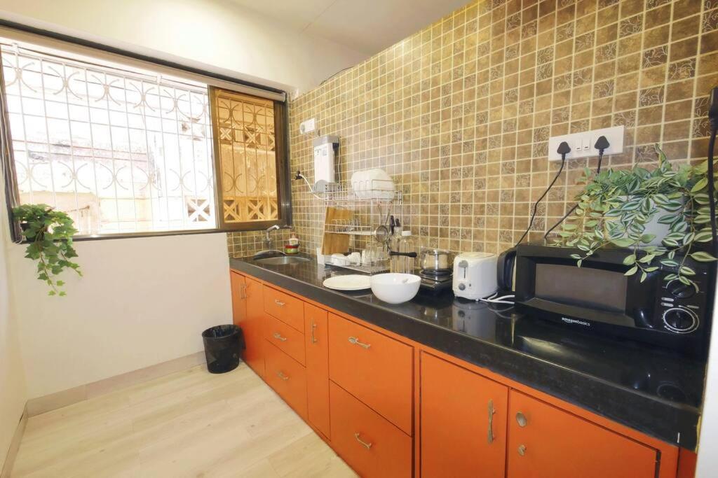 Nino 1bhk Bandra W By The Company