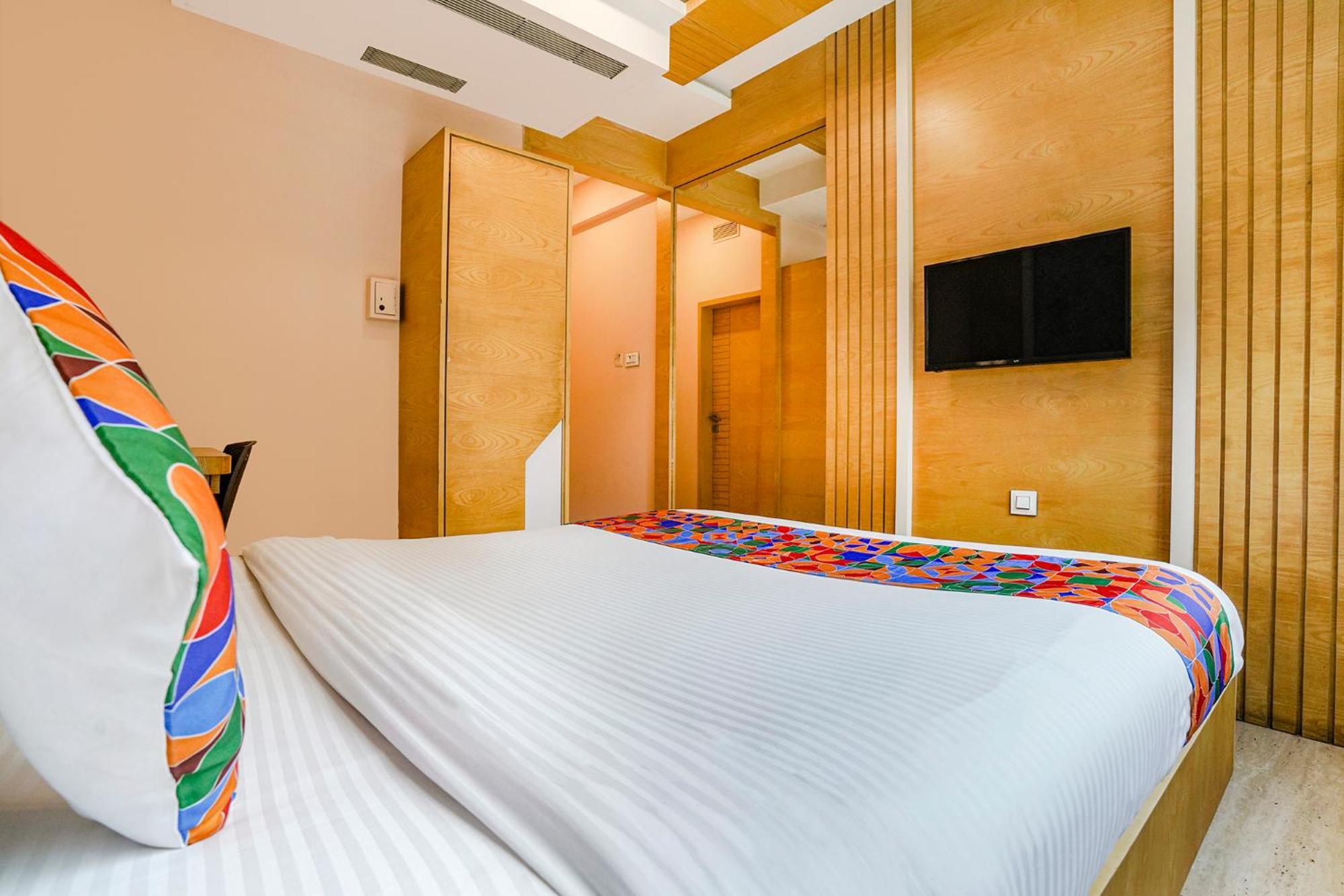 Hotel Fabhotel Neelkamal - Chembur 3*