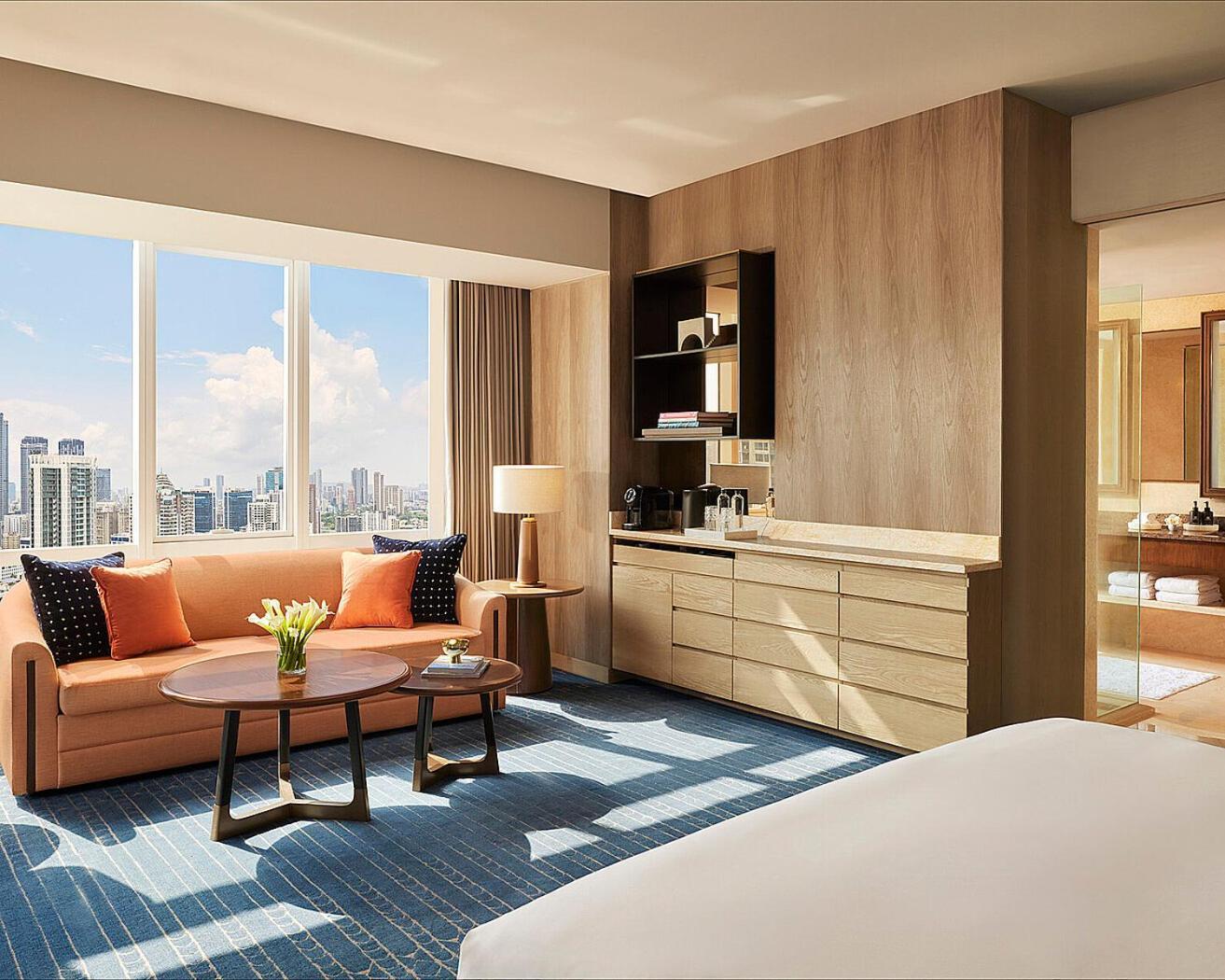 Four Seasons Hotel 5*