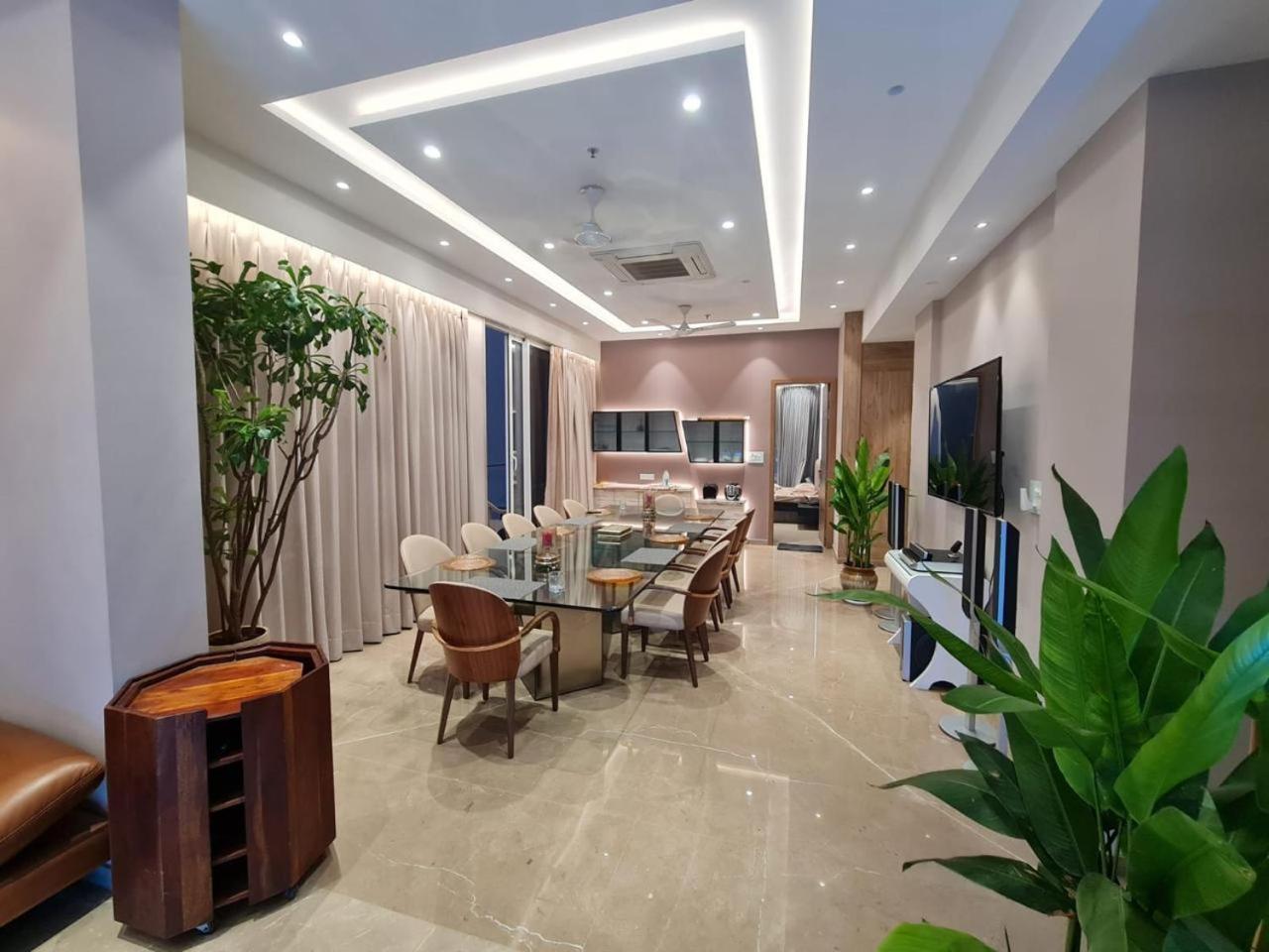 Kova Luxury Service Mumbai