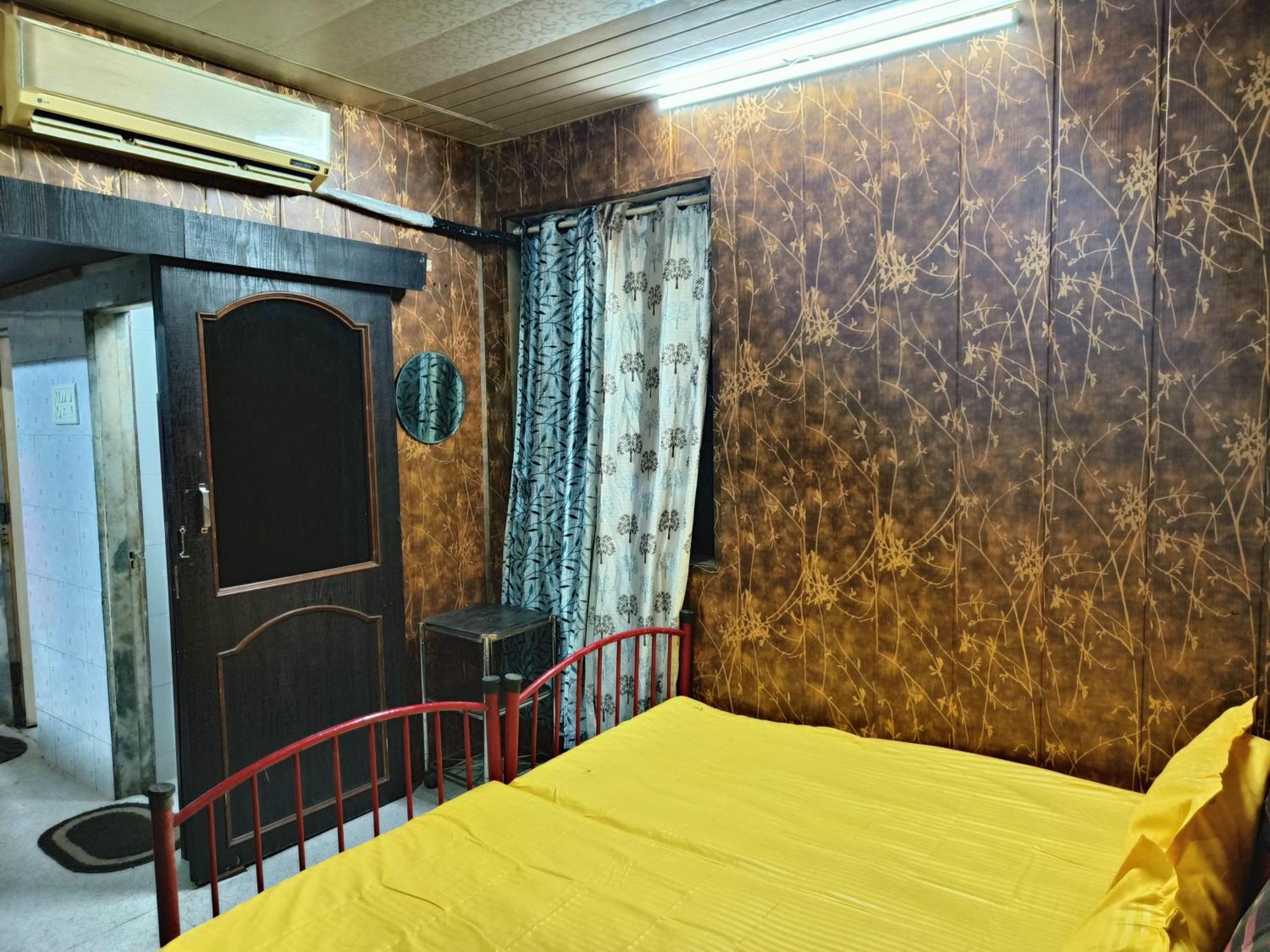 Apartment Independent Flat 2bhk In Malad West Mumbai