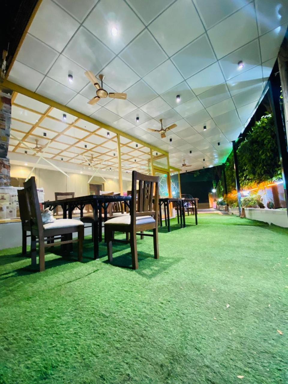 Hotel Amber Choice International Airport