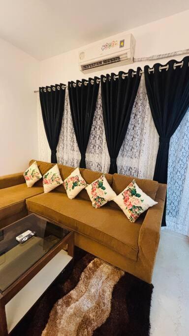 Apartment Sky View Near Nesco Mumbai