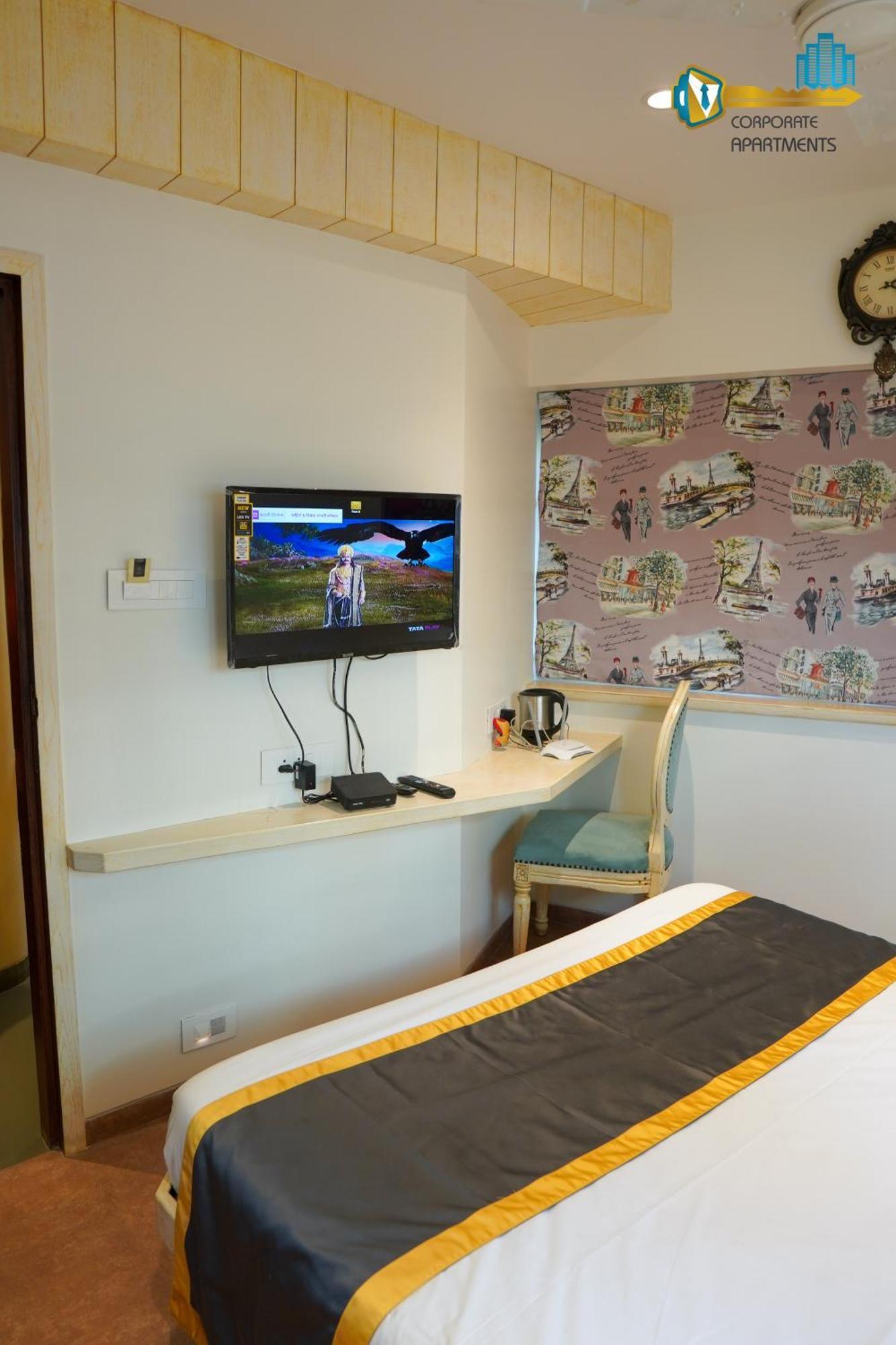 Corporate Apartment, Santacruz, Near Bkc